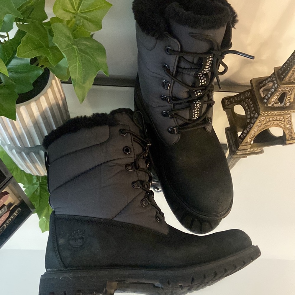 Timberland Boots - Picture 4 of 10